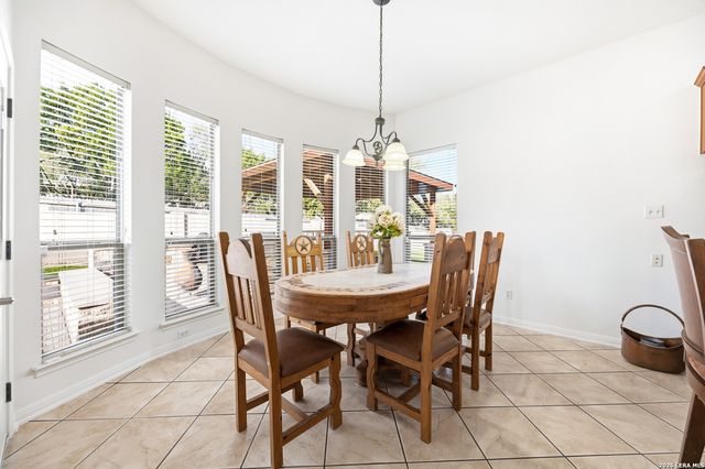 1510 Clementson Dr, San Antonio, TX 78260