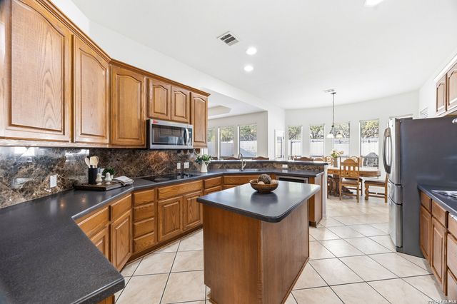 1510 Clementson Dr, San Antonio, TX 78260