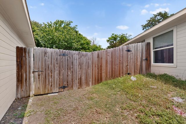 4827 Mexico, Dallas, TX 75236