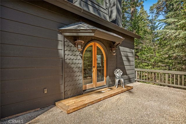 504 Millburn, Lake Arrowhead, CA 92352