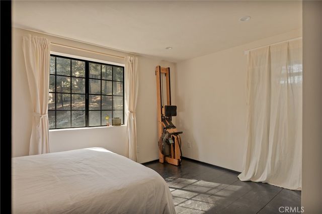 504 Millburn, Lake Arrowhead, CA 92352