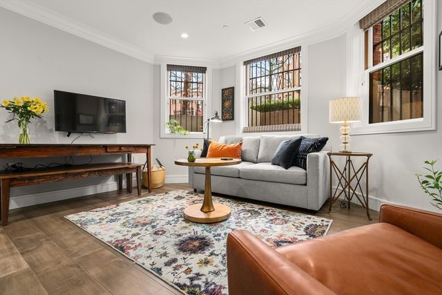 11 Exeter Street 2, Boston, MA 02116