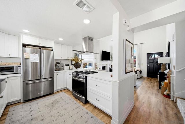 1022 Glenwood Way, Escondido, CA 92026