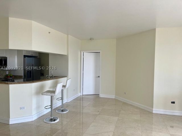 848 Brickell Key Dr 2303, Miami, FL 33131