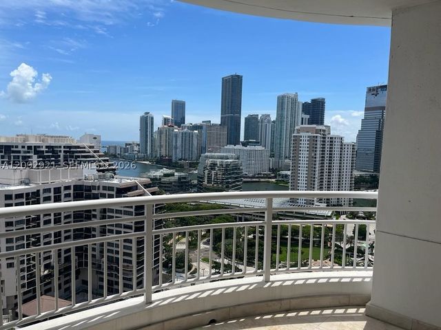 848 Brickell Key Dr 2303, Miami, FL 33131