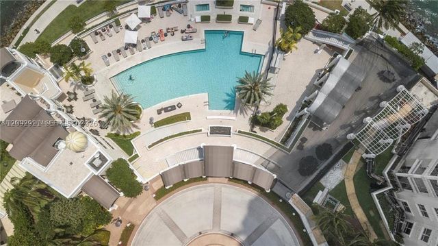 848 Brickell Key Dr 2303, Miami, FL 33131