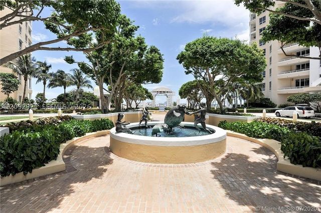 848 Brickell Key Dr 2303, Miami, FL 33131