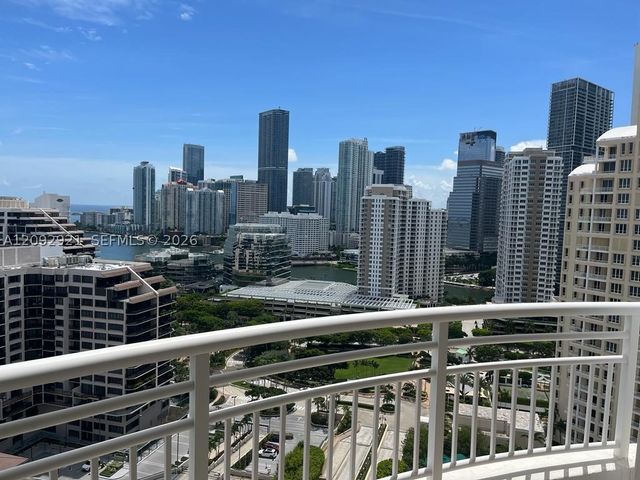 848 Brickell Key Dr 2303, Miami, FL 33131