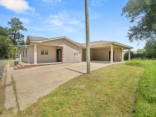 801 Rock, Deridder, LA 70634
