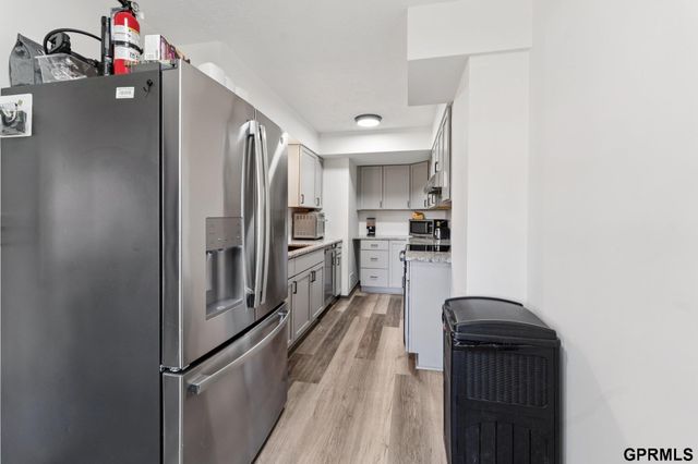 823 N 123 Court, Omaha, NE 68154