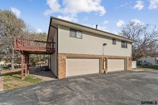 823 N 123 Court, Omaha, NE 68154