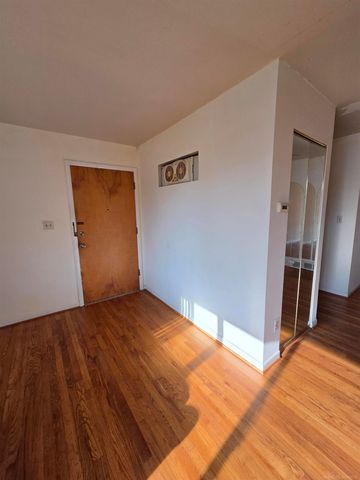 28111 Jefferson Avenue, Saint Clair Shores, MI 48081
