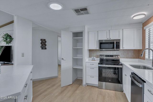 457 S 80TH Place, Mesa, AZ 85208