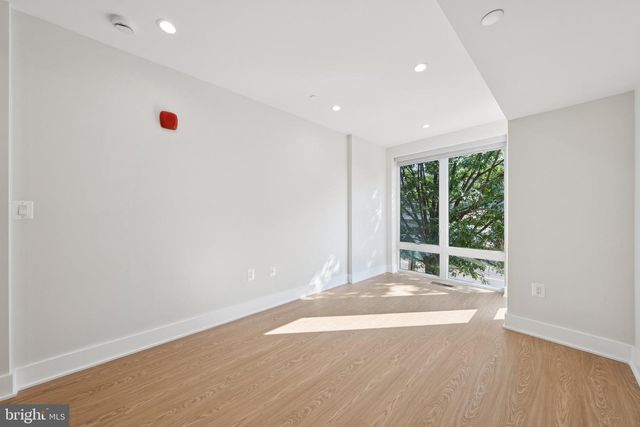 2134 WISCONSIN AVE NW #3, Washington, DC 20007