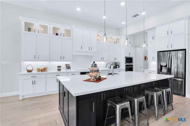 1972 Tempranillo, New Braunfels, TX 78132