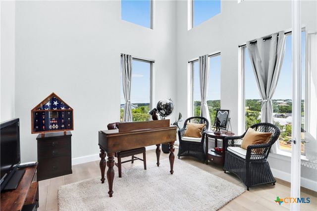 1972 Tempranillo, New Braunfels, TX 78132