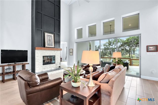 1972 Tempranillo, New Braunfels, TX 78132