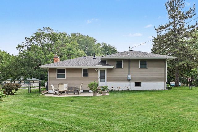 1333 Valders Avenue N, Golden Valley, MN 55427
