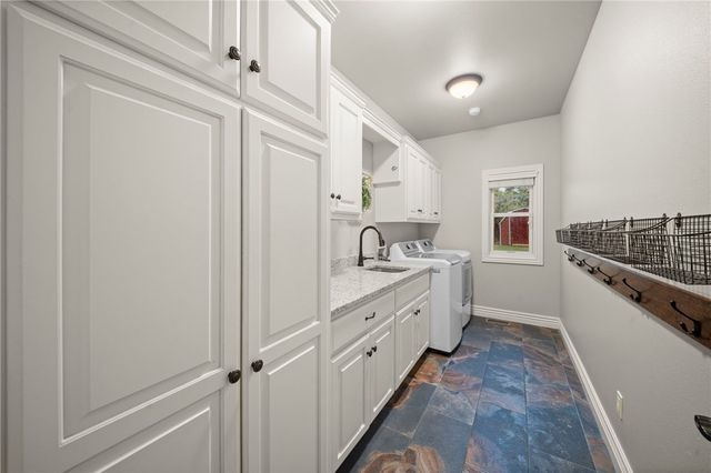 3072 E Hunters Ridge Road, Springdale, AR 72764