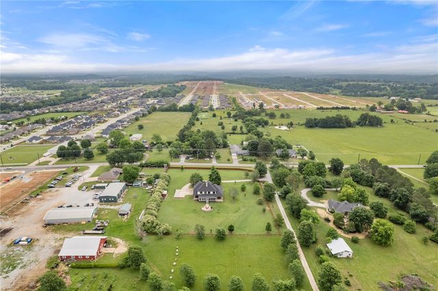3072 E Hunters Ridge Road, Springdale, AR 72764