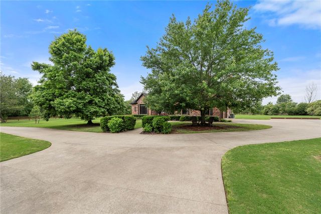3072 E Hunters Ridge Road, Springdale, AR 72764