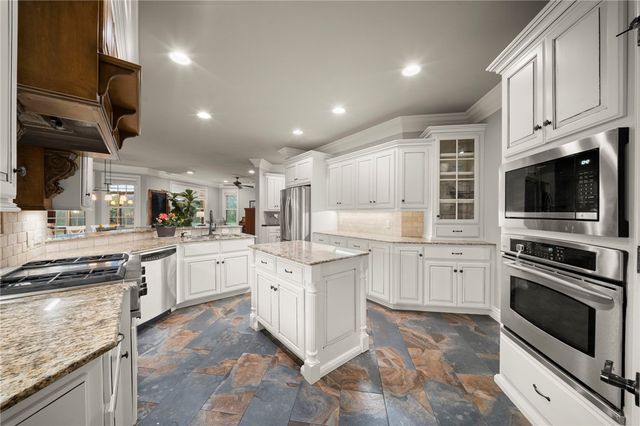 3072 E Hunters Ridge Road, Springdale, AR 72764