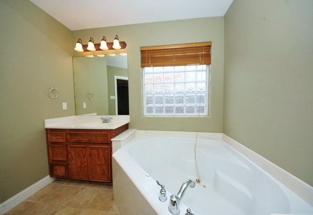 13945 BINNACLE St, Corpus Christi, TX 78418