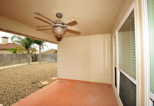 13945 BINNACLE St, Corpus Christi, TX 78418