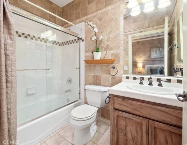 12067 Guerin Street 305, Studio City, CA 91604