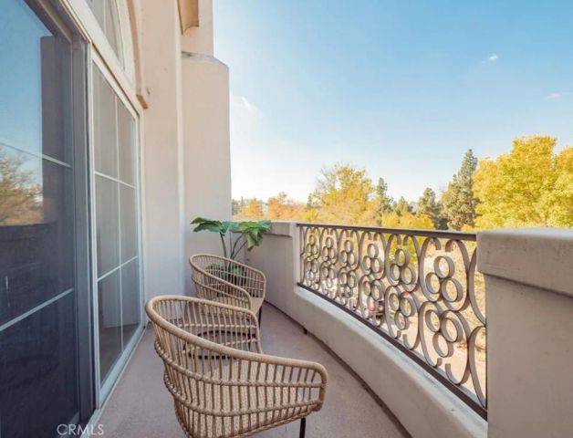 12067 Guerin Street 305, Studio City, CA 91604