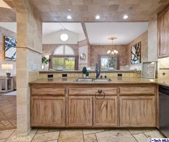 12067 Guerin Street 305, Studio City, CA 91604
