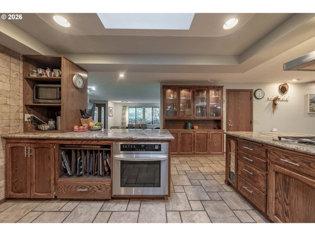 4386 Nw BRAMBLEWOOD Ct, Albany, OR 97321