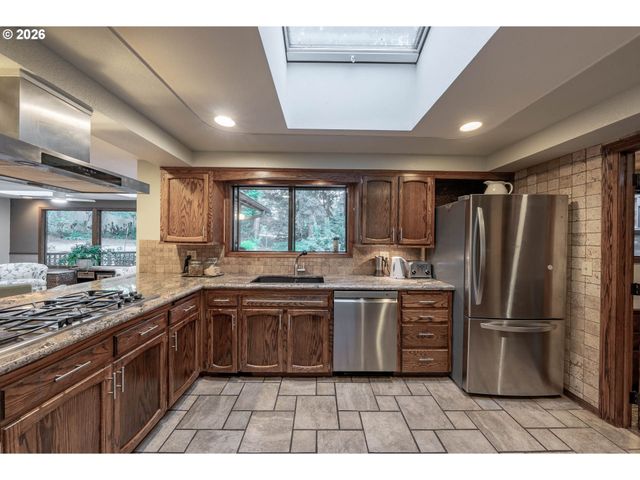 4386 Nw BRAMBLEWOOD Ct, Albany, OR 97321