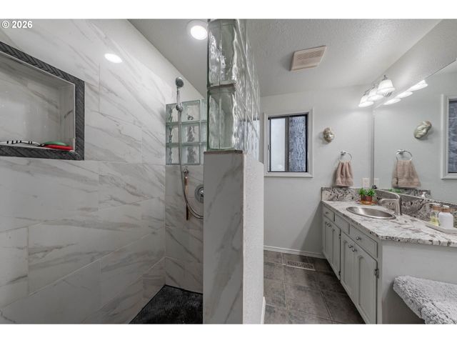 4386 Nw BRAMBLEWOOD Ct, Albany, OR 97321