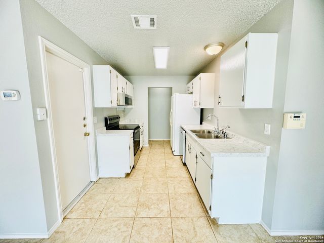 7254 Brandyridge, San Antonio, TX 78250