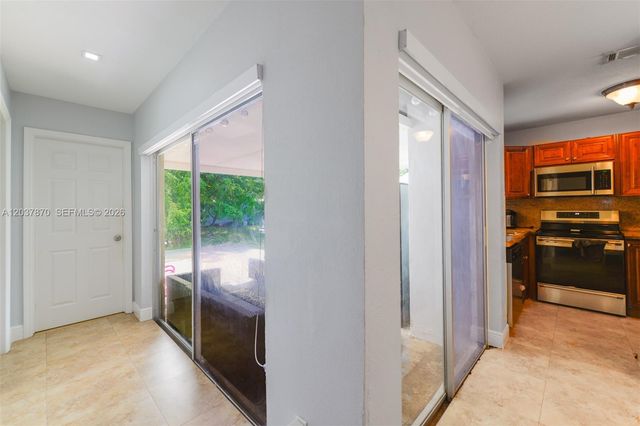 15216 SW 112th Place, Miami, FL 33157