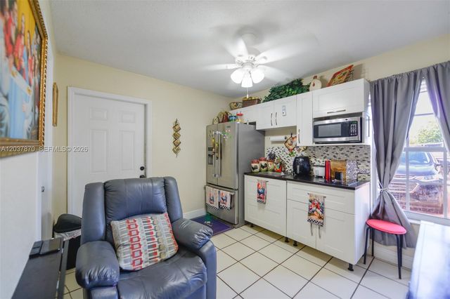 15216 SW 112th Place, Miami, FL 33157
