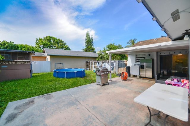 15216 SW 112th Place, Miami, FL 33157