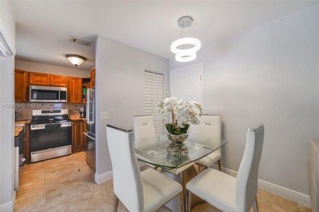 15216 SW 112th Place, Miami, FL 33157