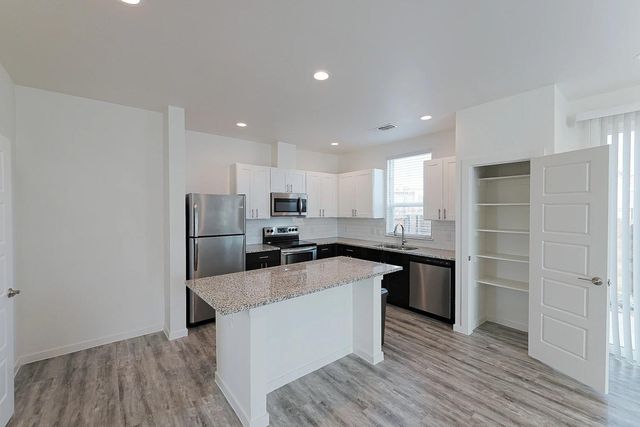 9005 Alderman DR 9005-004, Austin, TX 78747