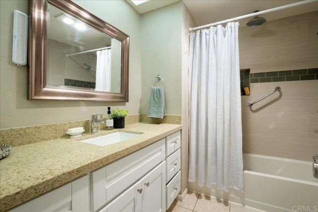 3685 Vista Campana 16, Oceanside, CA 92057