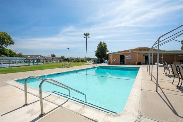 3685 Vista Campana 16, Oceanside, CA 92057