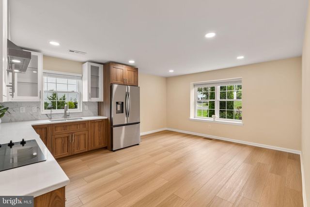120 FORGE LN, Feasterville Trevose, PA 19053