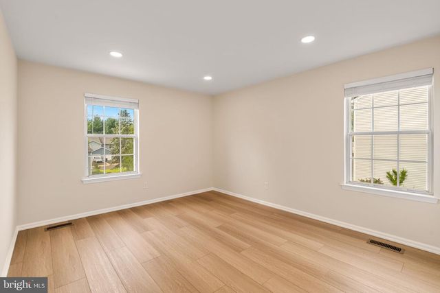 120 FORGE LN, Feasterville Trevose, PA 19053