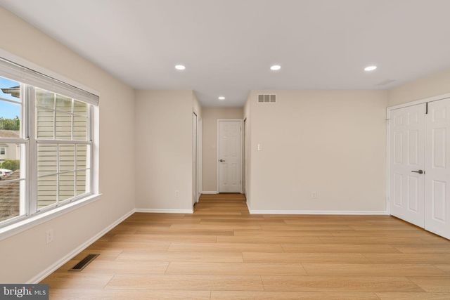 120 FORGE LN, Feasterville Trevose, PA 19053