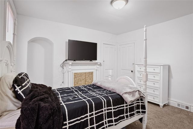 513 Lorenz Ave, Elliott, PA 15220