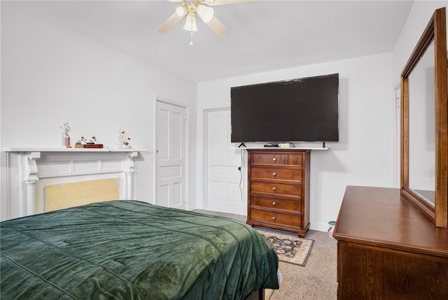 513 Lorenz Ave, Elliott, PA 15220