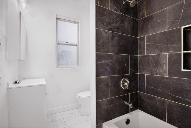 513 Lorenz Ave, Elliott, PA 15220