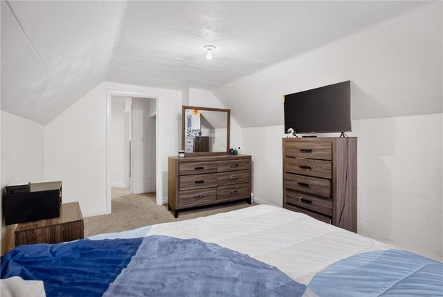 513 Lorenz Ave, Elliott, PA 15220