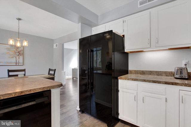 200 GREENLEAF RD, York, PA 17406
